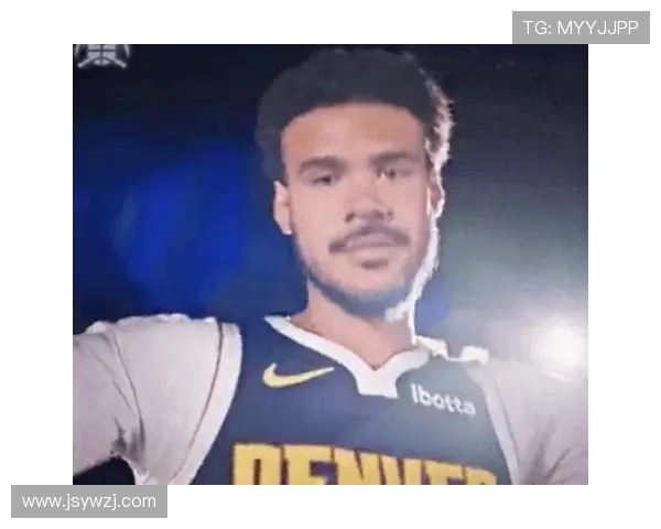 卡梅隆约翰逊状态回暖10投6中助力球队重拾胜利信心